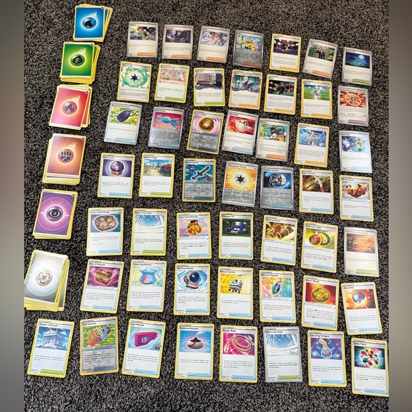 Other - ⚪️98 Pokemon Trainer/Energy cards